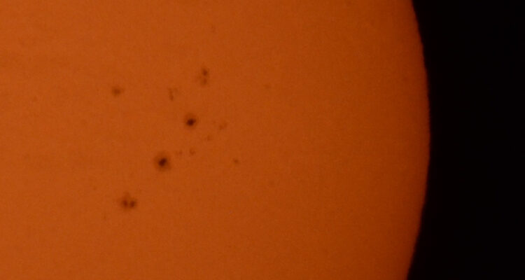 ¿Cómo se ve el “máximo solar”?: Astrofotógrafo capa imagen de manchas del Sol que afectan a la Tierra