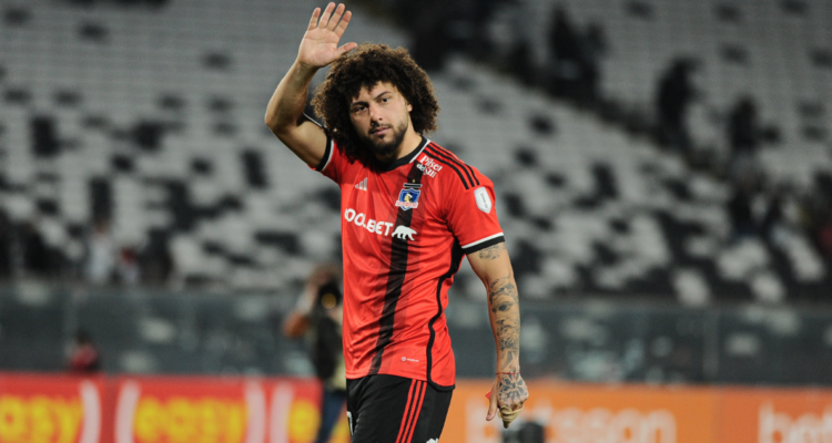 Maximiliano Falcón podría estar viviendo sus últimos partidos como jugador de Colo Colo.