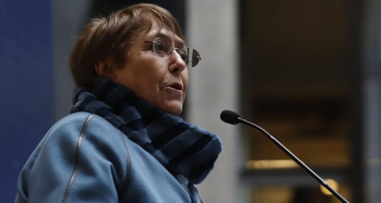 Bachelet mantiene despliegue y llama a “recuperar la capacidad de alcanzar acuerdos transversales”