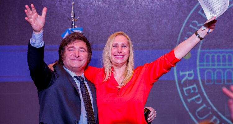 Milei buscaría anular decreto “anti-nepotismo” para que su hermana sea secretaria de la Presidencia