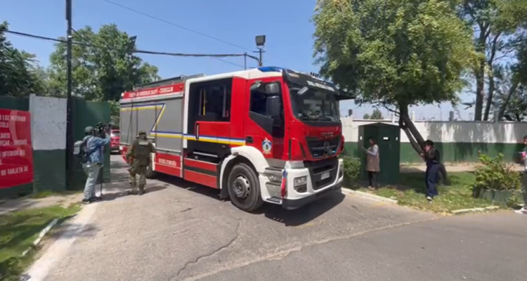 Mueren dos de los trabajadores afectados por incendio en dependencias de Carabineros