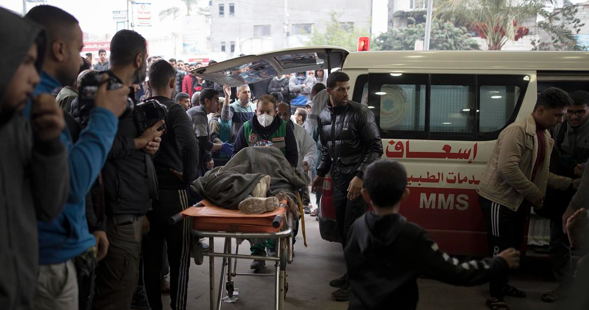ONU denuncia nuevos ataques a hospital mientras la ofensiva israelí se extiende al sur de Gaza