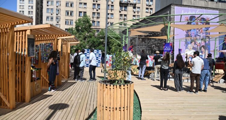 Plaza de Bolsillo con enfoque género