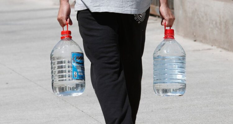 Revisa los 47 puntos de abastecimiento de agua potable en los diferentes sectores afectados por el masivo corte de Aguas Antofagasta.