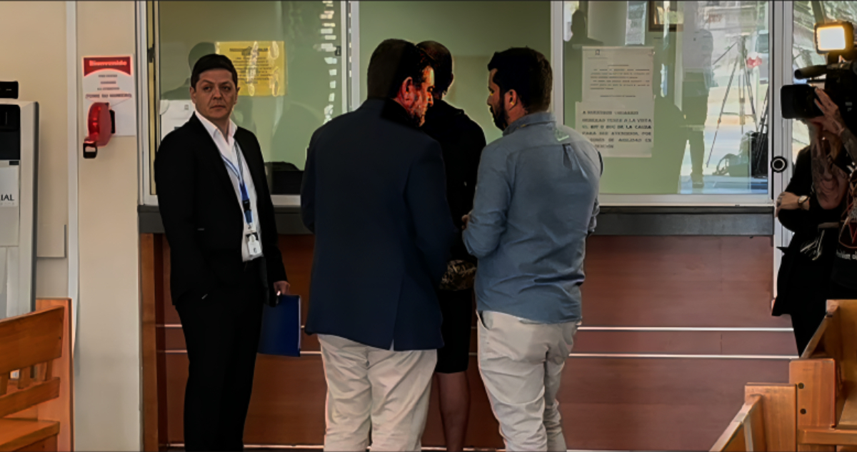 Orrego y alcalde de Padre Hurtado presentan querella criminal contra responsables de asesinato de niño