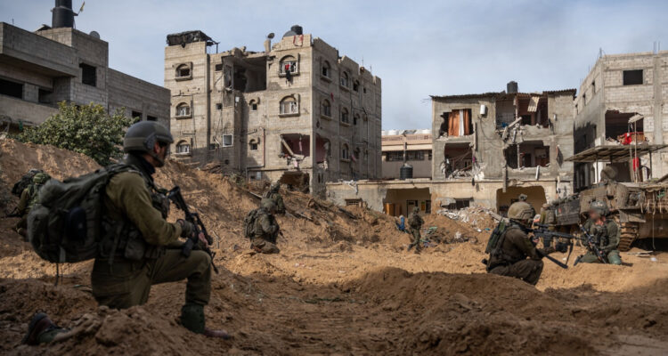 Familiares de secuestrados confirman recuperación del cuerpo de otra rehén israelí en Gaza