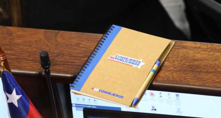 Republicanos critican carta de figuras de derecha donde les atribuyen fracaso en el Plebiscito