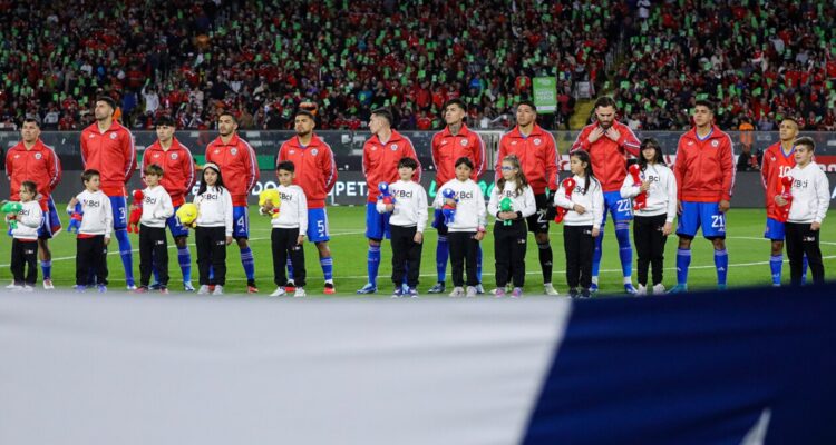 La Roja sigue en búsqueda de técnico.