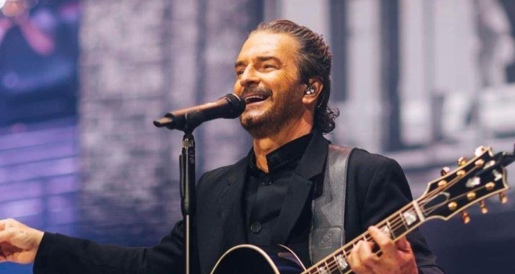 Ricardo Arjona en su último concierto en Chile antes de su retiro