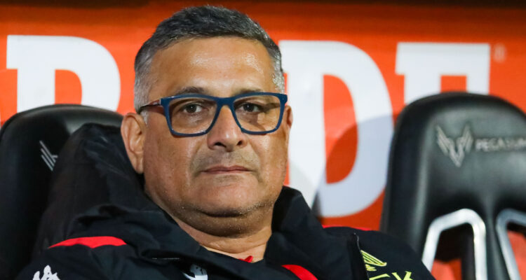 Ronald Fuentes nuevo DT de Magallanes