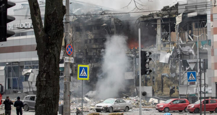 Rusia lanza masivo ataque aéreo contra Ucrania con drones y misiles