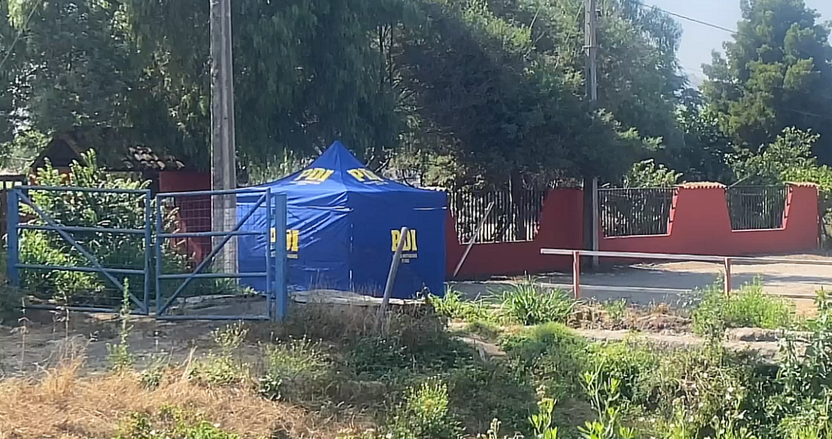 Encuentran segundo cadáver en Maipú: también estaba amarrado de manos y dentro de un canal