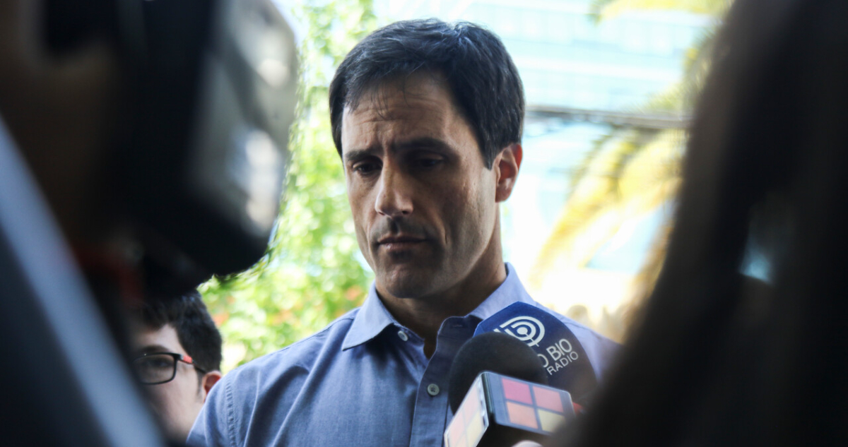 Silva minimiza derrota: No responde a un error en el proceso, sino que a un “hastío” de la ciudadanía
