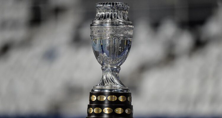 Cuándo, dónde, a qué hora y dónde ver en vivo el sorteo de la Copa América 2024, cuáles son los bombos o bolilleros y con quién le puede tocar a Chile.