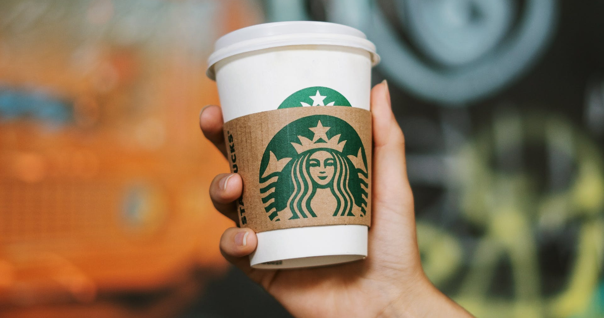 Starbucks regala café a todos los votantes este domingo: vocales podrán ir hasta el lunes