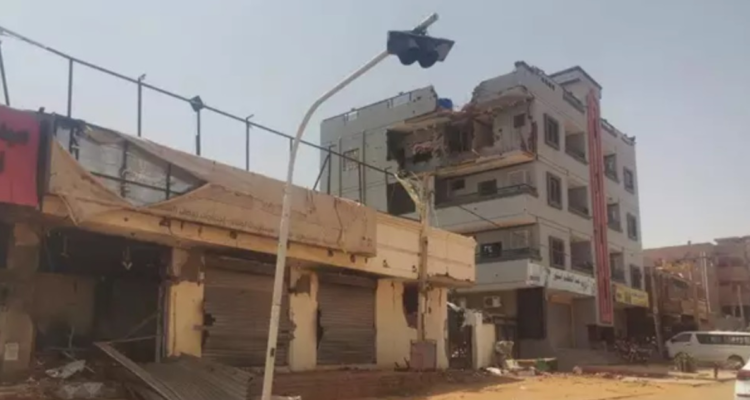 Archivo | Edificios destruidos en Jartum en el marco del conflicto en Sudán