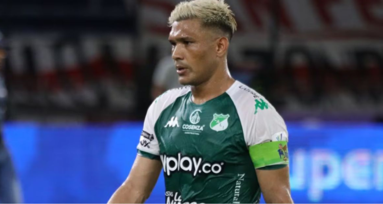 Teófilo Gutiérrez es sancionado por manosear a una mujer en la liga colombiana.