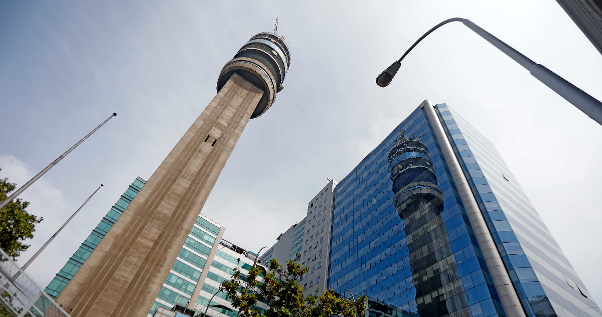 FNE da luz verde para que empresa de telecomunicaciones adquiera la red de fibra óptica de Entel