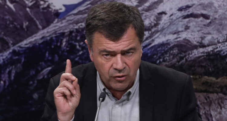 Valenzuela dice que Chile es vulnerable a incendios forestales por “neoliberalización del territorio”