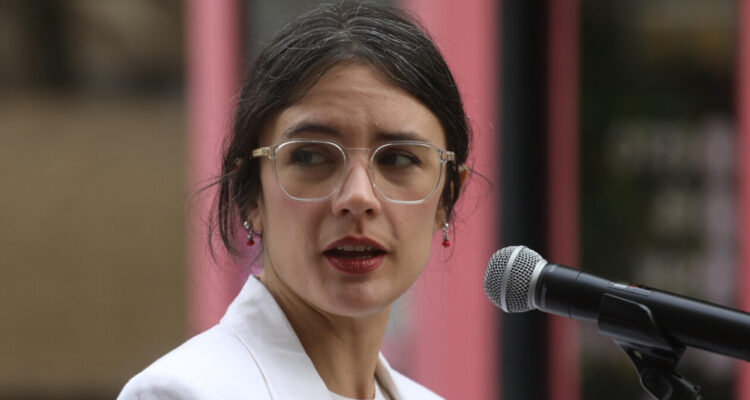 “No existe”: Vallejo desmiente a exseremi Contreras por supuesto informe entregado a Presidencia