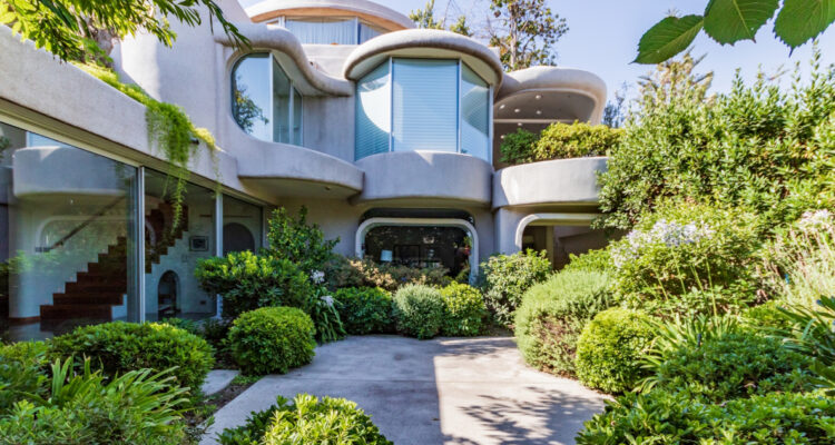 Lujosa casa en cerro San Luis de Las Condes se encuentra en venta: fue construida en los años 70