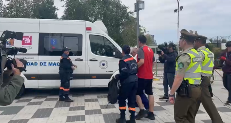 Votante se desvaneció en el Estadio Monumental: asegura que sufrió intento de asalto en el Metro