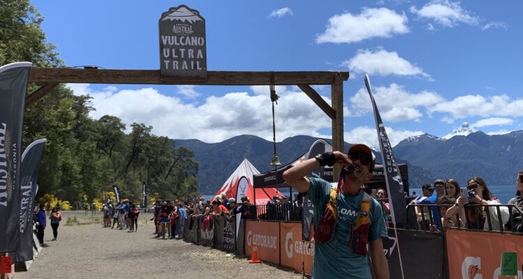 Patricio Cavieres conquistó los 100K de Vulcano Ultra Trail 2023.
