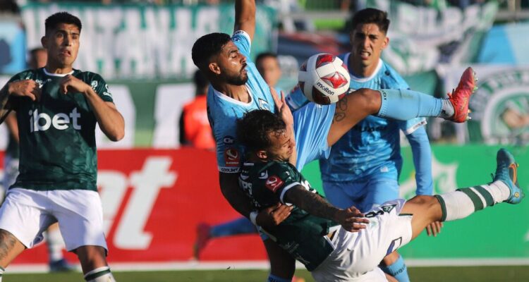 Wanderers e Iquique en el Estadio Elías Figueroa