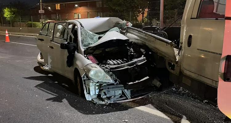 Cuatro heridos dejó accidente múltiple en Vespucio Sur a la altura de Macul