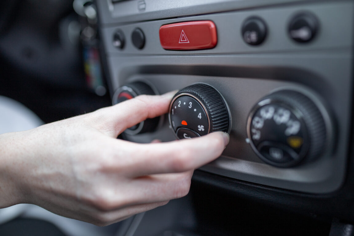 Viajar cómodo es sinónimo de concentración y seguridad, por eso mantén con mantención el aire acondicionado del vahículo.