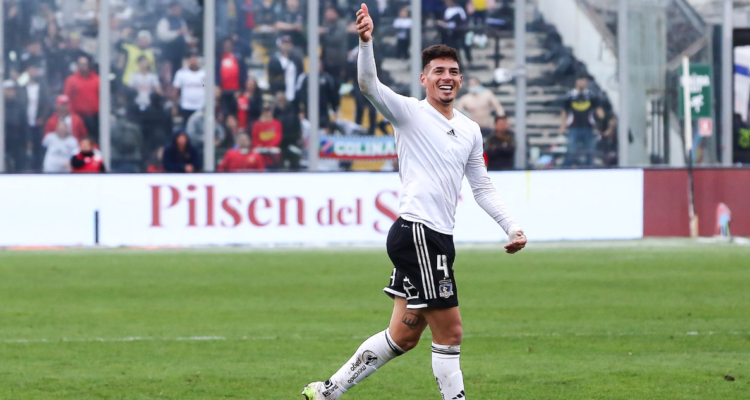 Alan Saldivia podría estar viviendo sus últimos días en Colo Colo.