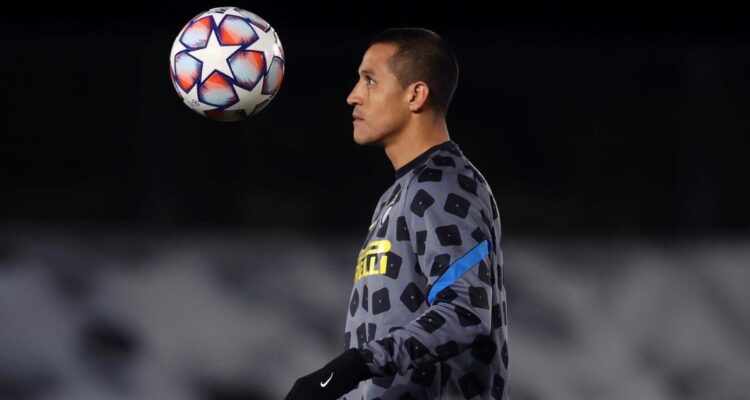 El DT del Inter, Simone Inzaghi, asegura estar contento con Alexis Sánchez pese a no darle minutos