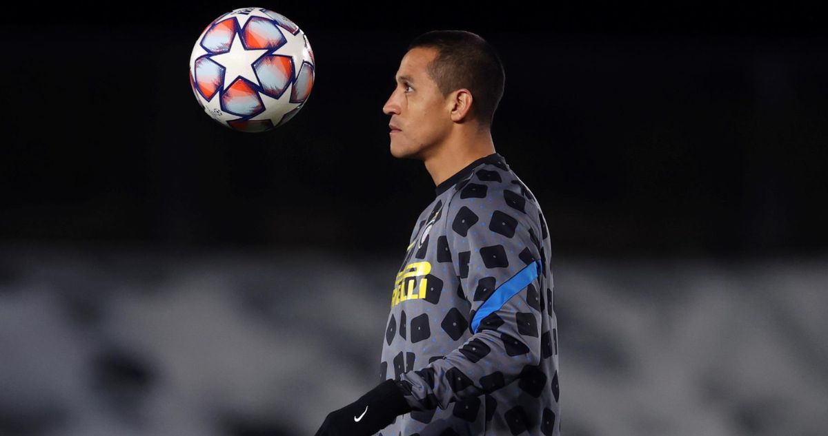 El DT del Inter, Simone Inzaghi, asegura estar contento con Alexis Sánchez pese a no darle minutos