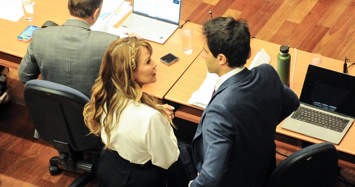 Llegó el día clave: justicia decide si deja en prisión preventiva a Cathy Barriga