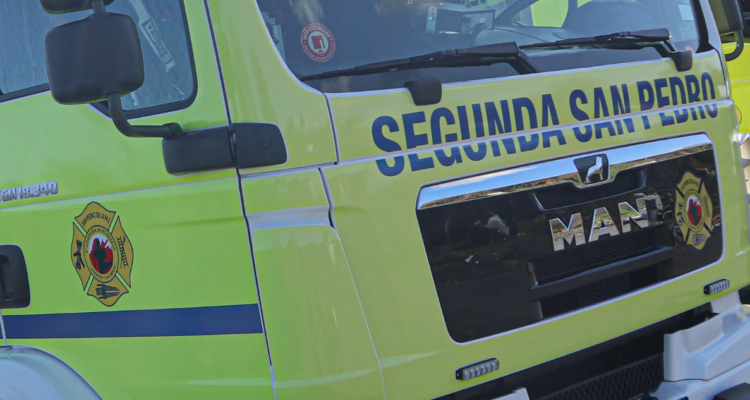 Imagen de un carro bomba de la Segunda Compañía de Bomberos de San Pedro de la Paz.