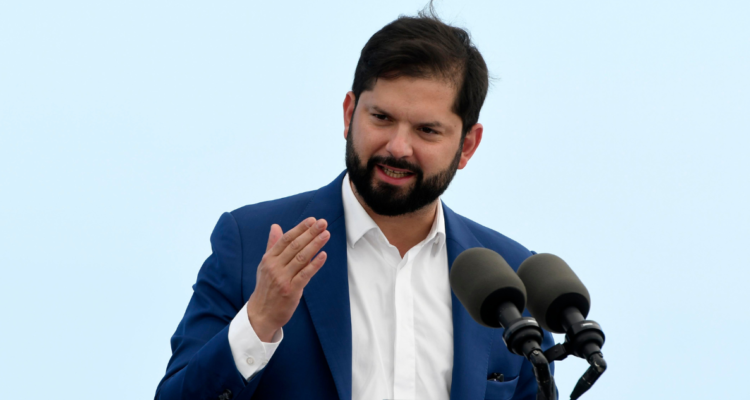 Boric reuniones donde Zalaquett