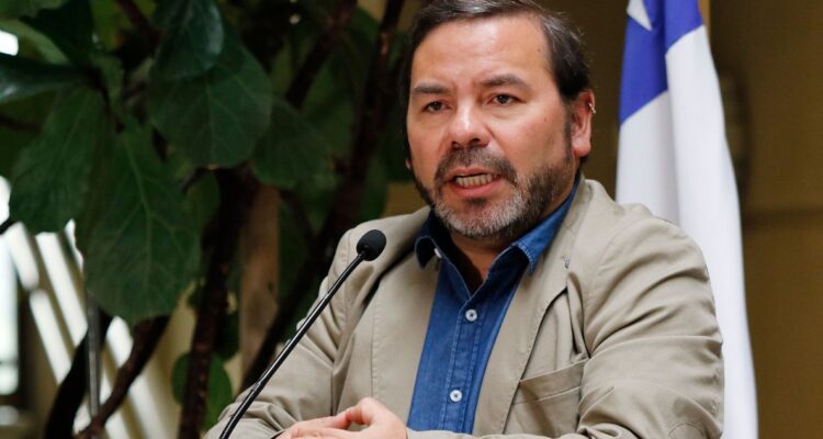 Diputado Barrera (PC) asegura que revocar pensiones de gracia es “una aberración sin precedentes”