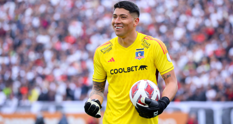 La burlesca oferta de Vélez por Brayan Cortés.