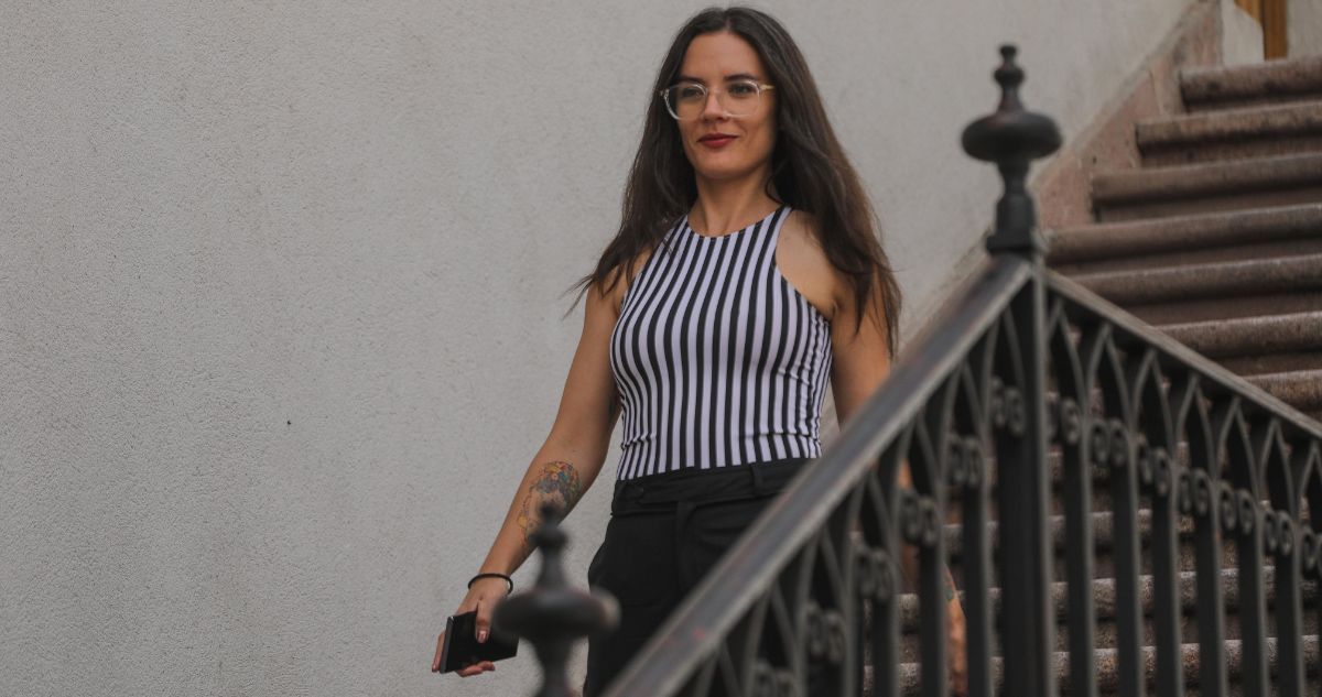 Camila Vallejo defiende a ministra Maisa Rojas y asegura que “no ha pretendido engañar a nadie”