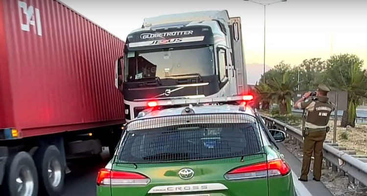 Gracias a auditores de La Radio: encuentran camión que fue robado en la capital