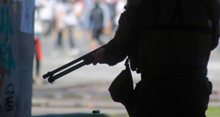 Declaran culpable a carabinero por manifestante que perdió visión de ojo en Temuco