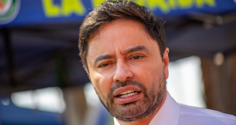 carter propone carcel en una isla