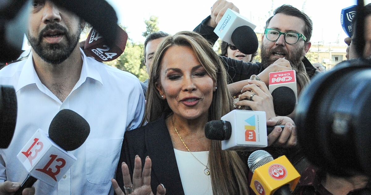Caótica llegada de Cathy Barriga al Centro de Justicia: pedirán su prisión preventiva por corrupción