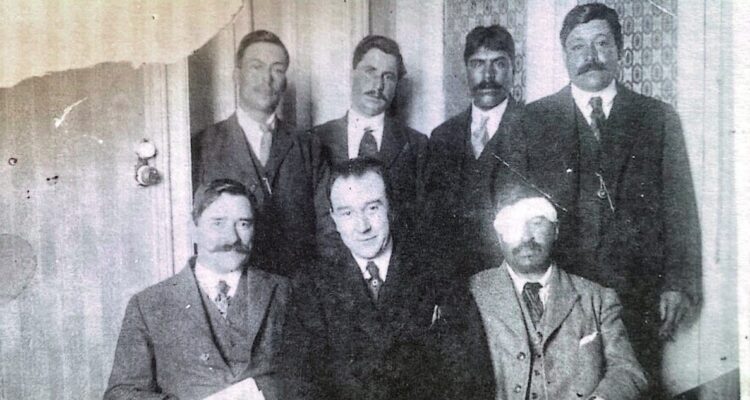 comitiva que viajó a santiago a ver a diputados