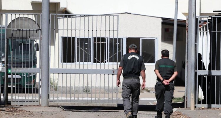 Bajó 15 kilos: ingresan recurso por comunero en huelga en penal Bío Bío que no fue derivado a hospital