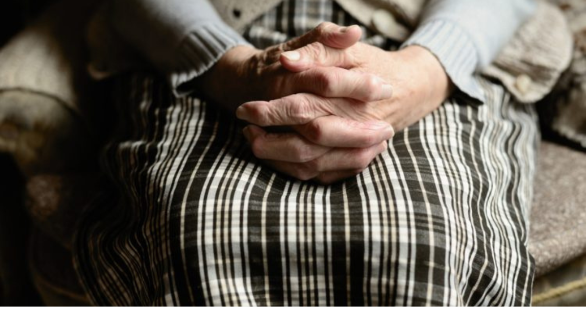 Insólito: adulta mayor de 102 años, con Alzheimer, podría ir a la cárcel por no votar en Plebiscitos
