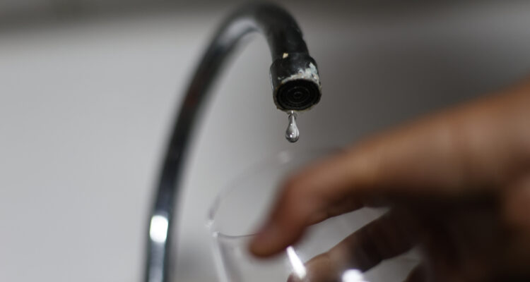 Amplio sector de Macul tendrá corte de agua de 32 horas durante la próxima semana