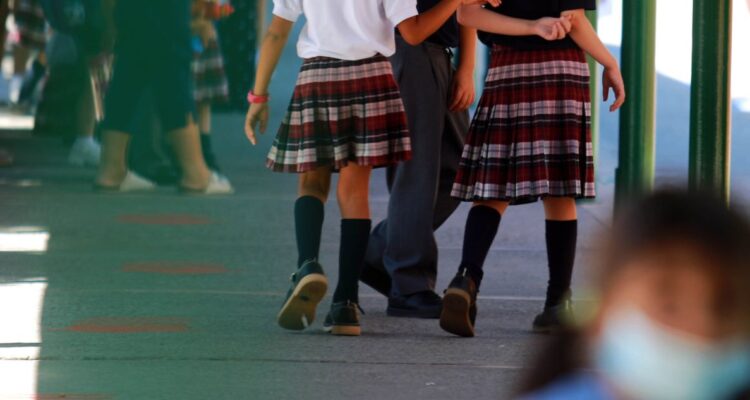 Cuánto cuesta estudiar en los colegios con mejor puntaje PAES