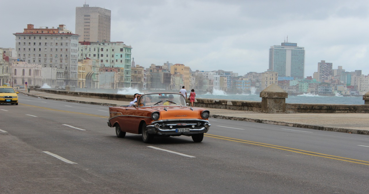 Dueños de mipymes en Cuba niegan estar vinculados al Gobierno