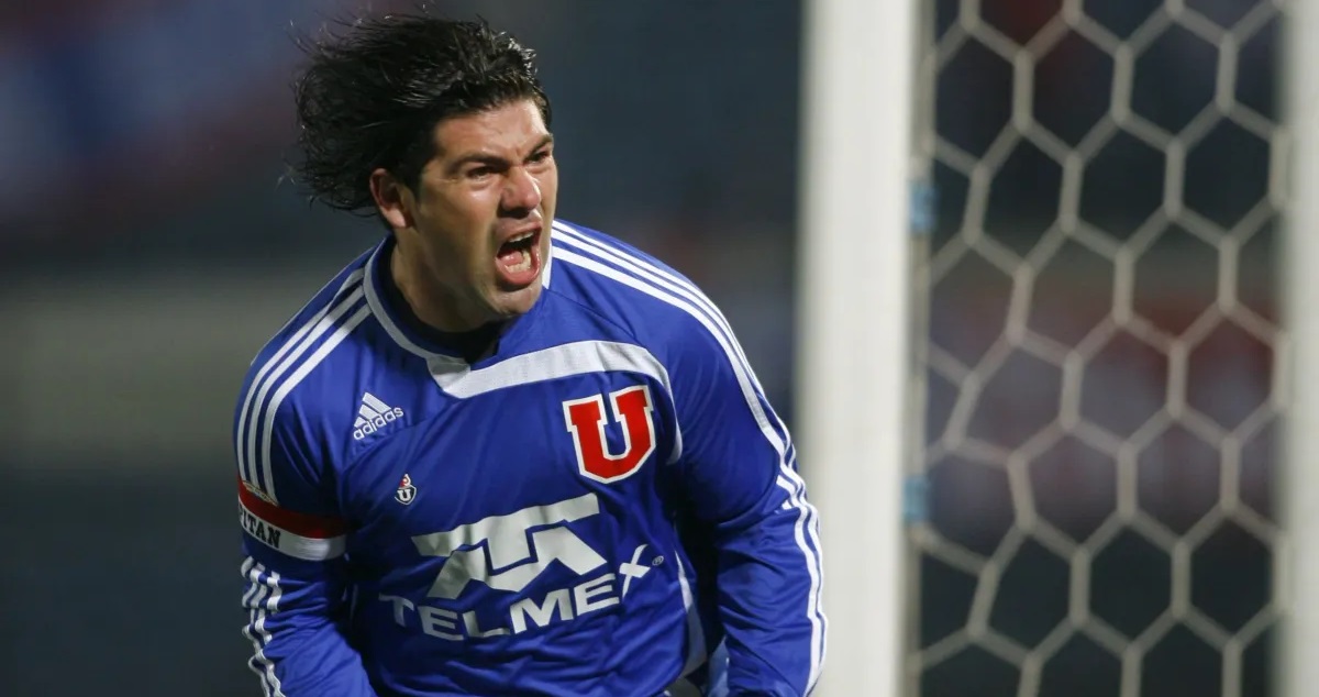Marcelo Salas jugando por La U.
